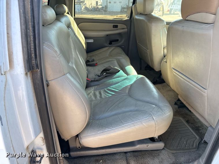 image for item LH9366 2000 GMC Yukon XL SUV