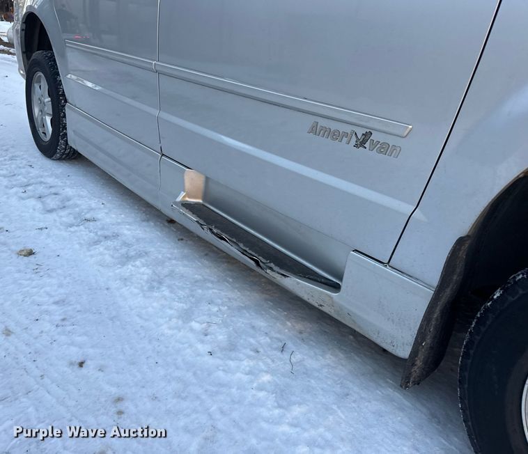 image for item LH9424 2011 Dodge  Grand Caravan  handicap accessible van