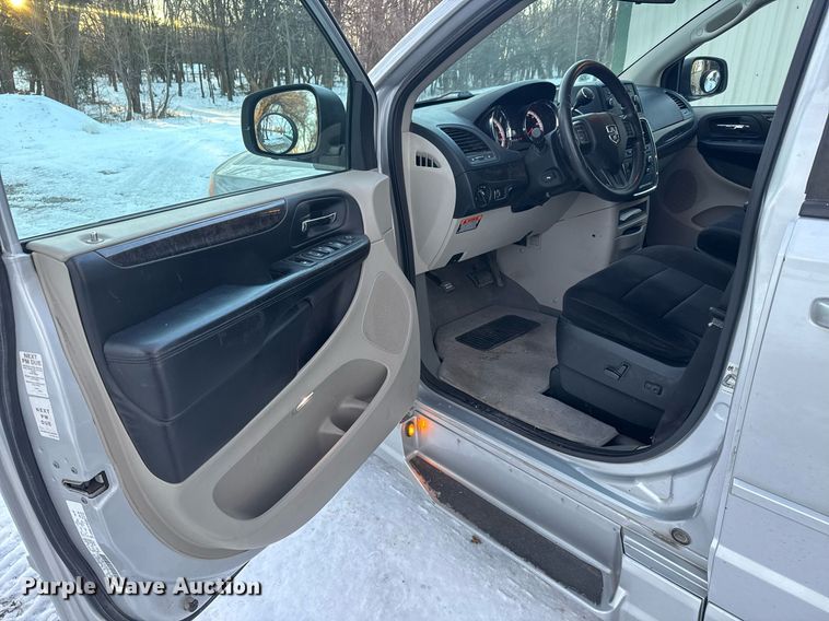 image for item LH9424 2011 Dodge  Grand Caravan  handicap accessible van