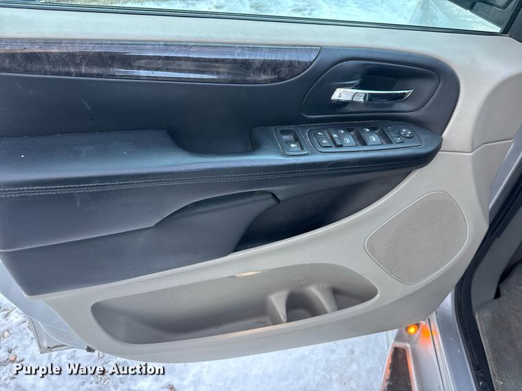 image for item LH9424 2011 Dodge  Grand Caravan  handicap accessible van