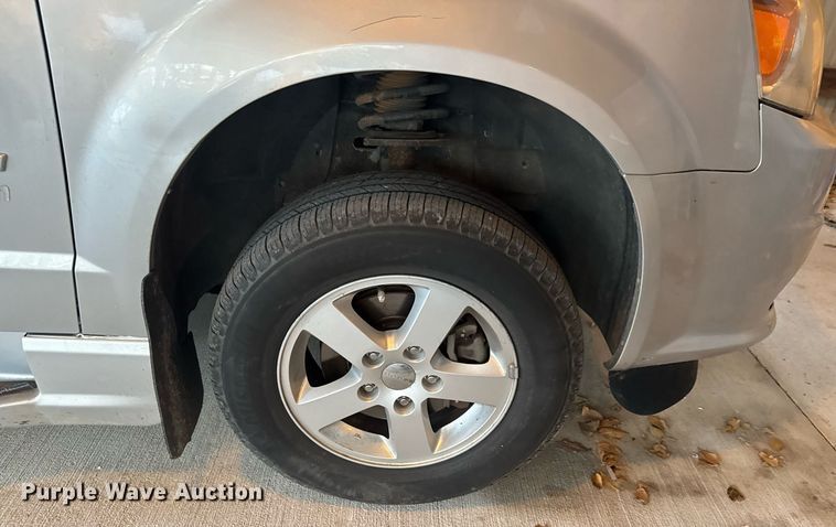 image for item LH9424 2011 Dodge  Grand Caravan  handicap accessible van