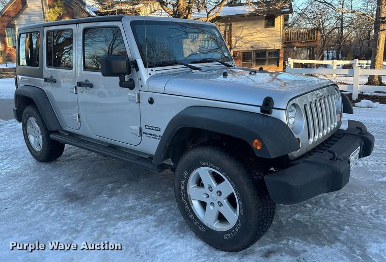 image for item LH9425 2011 Jeep  Wrangler Unlimited Sport SUV