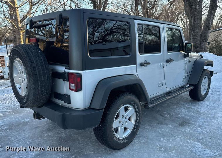 image for item LH9425 2011 Jeep  Wrangler Unlimited Sport SUV