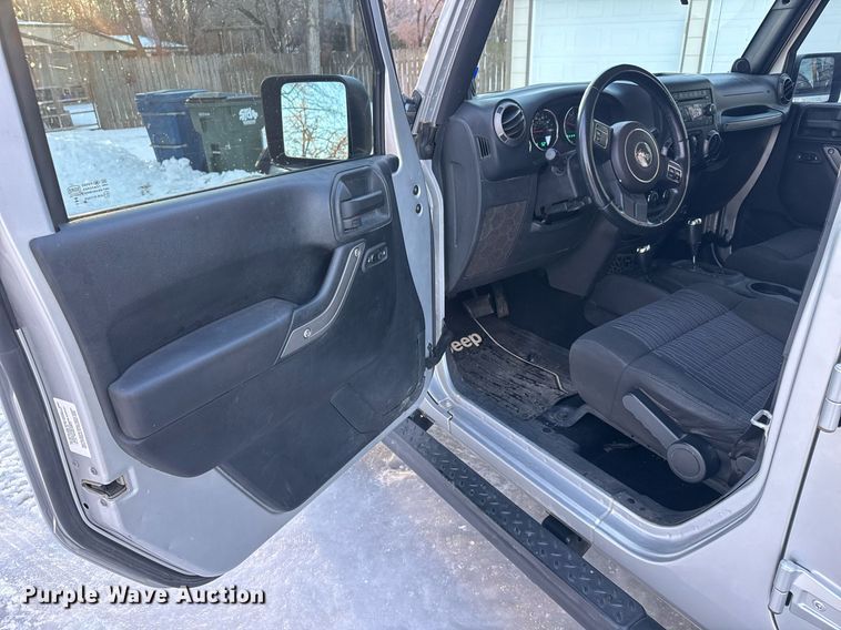 image for item LH9425 2011 Jeep  Wrangler Unlimited Sport SUV