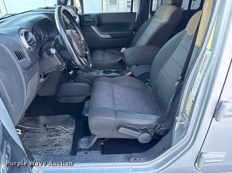 image for item LH9425 2011 Jeep  Wrangler Unlimited Sport SUV