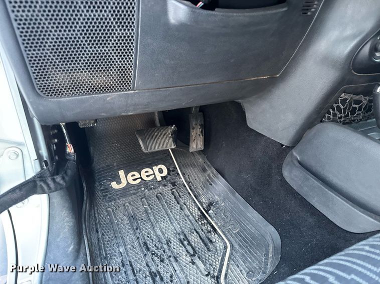 image for item LH9425 2011 Jeep  Wrangler Unlimited Sport SUV