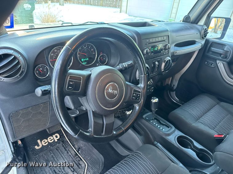 image for item LH9425 2011 Jeep  Wrangler Unlimited Sport SUV