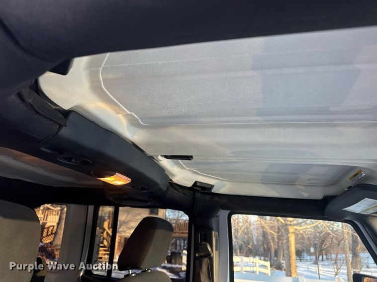 image for item LH9425 2011 Jeep  Wrangler Unlimited Sport SUV