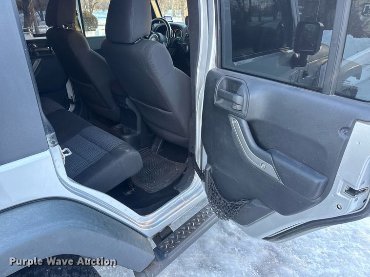 image for item LH9425 2011 Jeep  Wrangler Unlimited Sport SUV