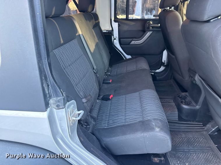 image for item LH9425 2011 Jeep  Wrangler Unlimited Sport SUV