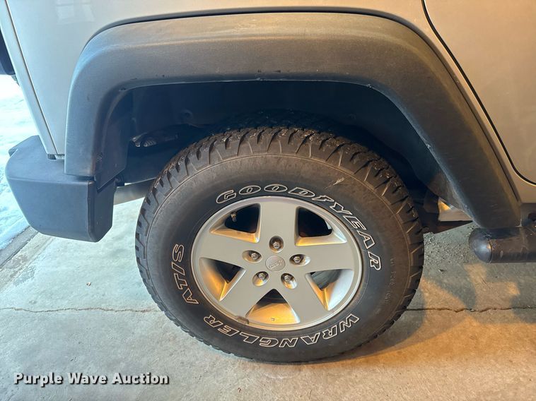 image for item LH9425 2011 Jeep  Wrangler Unlimited Sport SUV