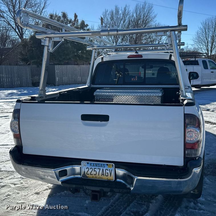 image for item LH9427 2012 Toyota Tacoma Double Cab pickup truck