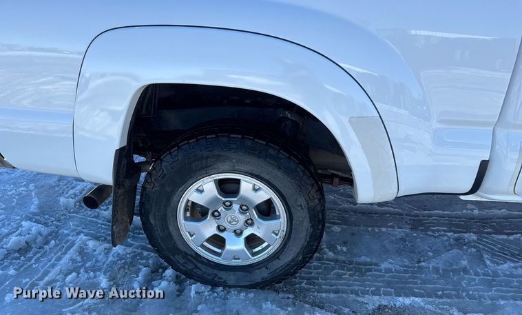 image for item LH9427 2012 Toyota Tacoma Double Cab pickup truck