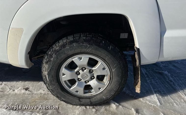 image for item LH9427 2012 Toyota Tacoma Double Cab pickup truck