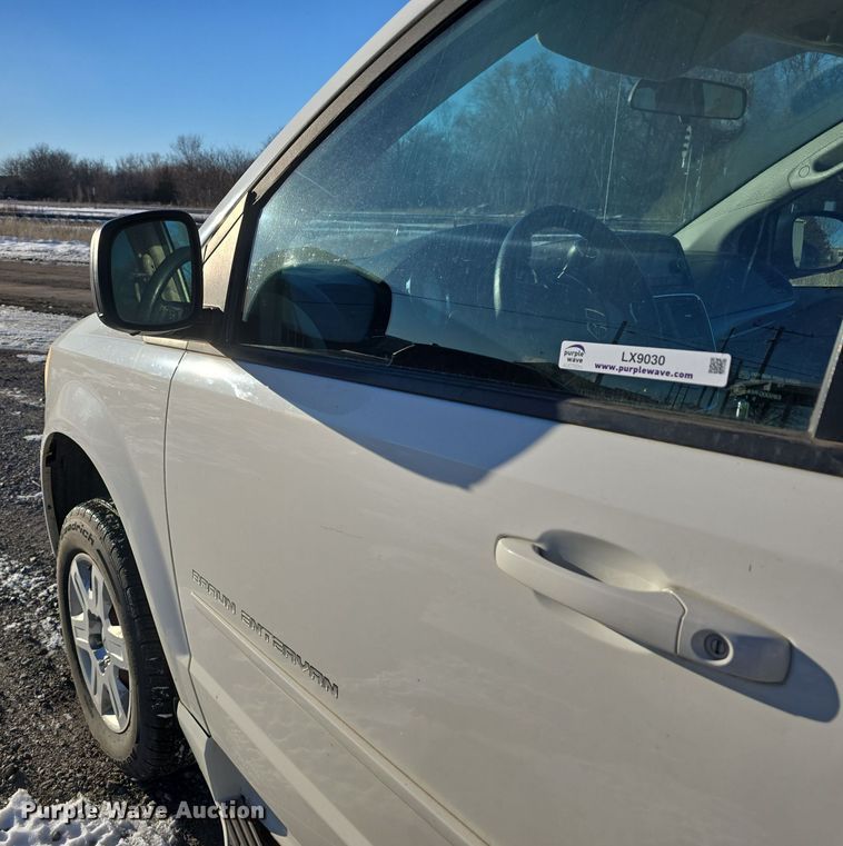 image for item LX9030 2012 Dodge Grand Caravan handicap accessible van