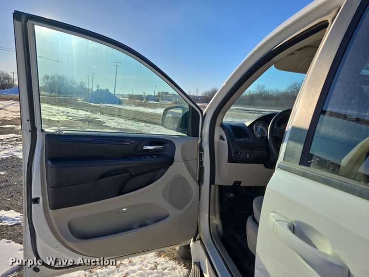 image for item LX9030 2012 Dodge Grand Caravan handicap accessible van