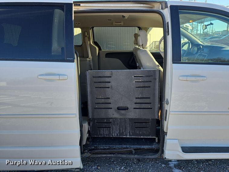 image for item LX9030 2012 Dodge Grand Caravan handicap accessible van