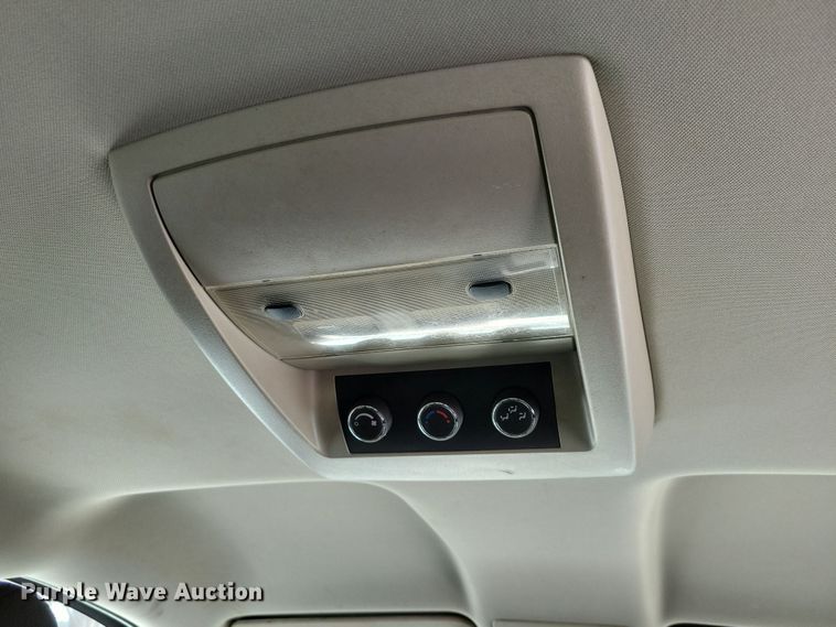 image for item NB9763 2007 Chevrolet  Suburban 2500 LS SUV