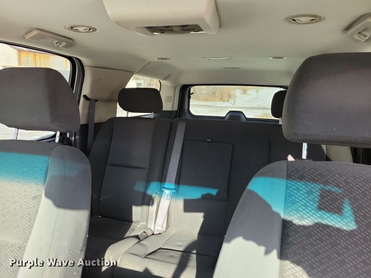 image for item NB9763 2007 Chevrolet  Suburban 2500 LS SUV