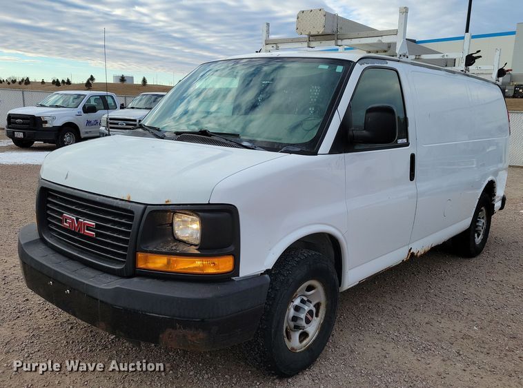 image for item NB9777 2008 GMC Savana G2500 van