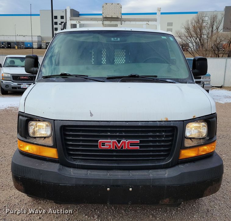 image for item NB9777 2008 GMC Savana G2500 van