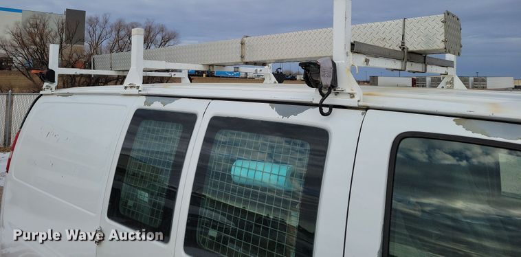 image for item NB9777 2008 GMC Savana G2500 van