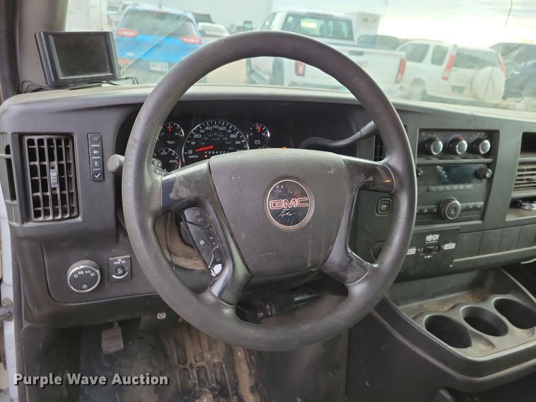 image for item NB9777 2008 GMC Savana G2500 van