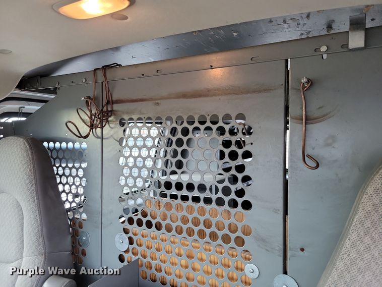 image for item NB9777 2008 GMC Savana G2500 van