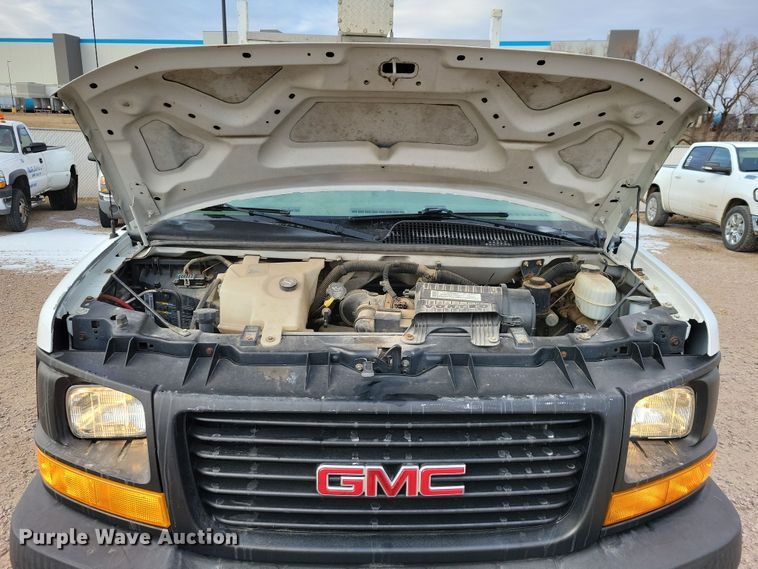 image for item NB9777 2008 GMC Savana G2500 van