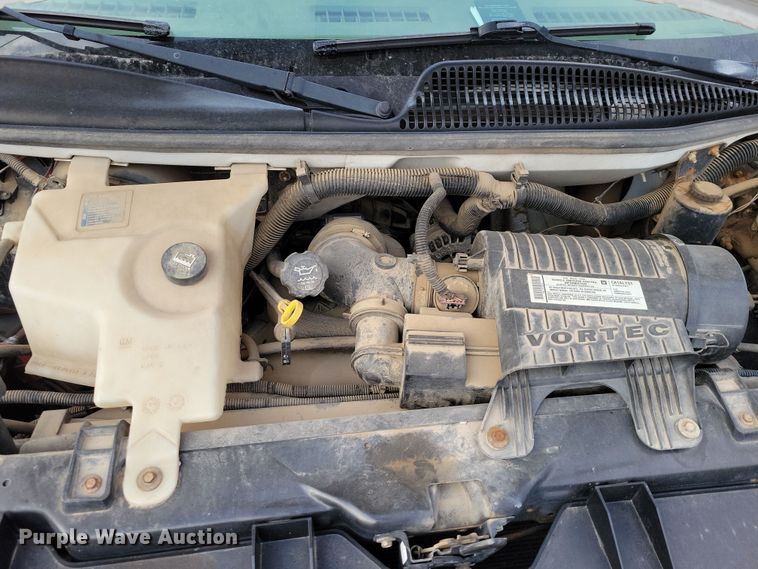 image for item NB9777 2008 GMC Savana G2500 van