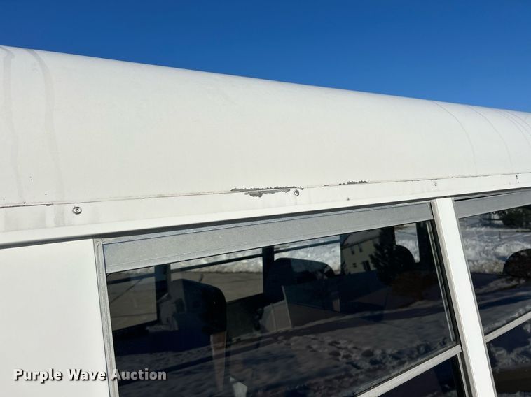 image for item NJ9739 2003 Chevrolet Express 3500 school bus