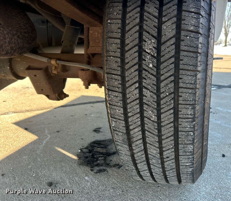 image for item NJ9739 2003 Chevrolet Express 3500 school bus