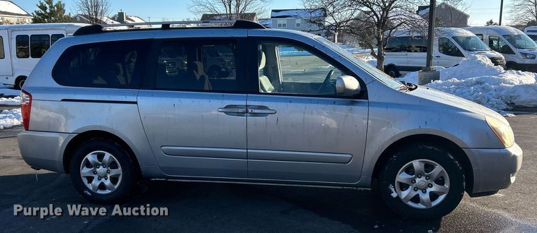 image for item NJ9740 2007 Kia Sedona LX van