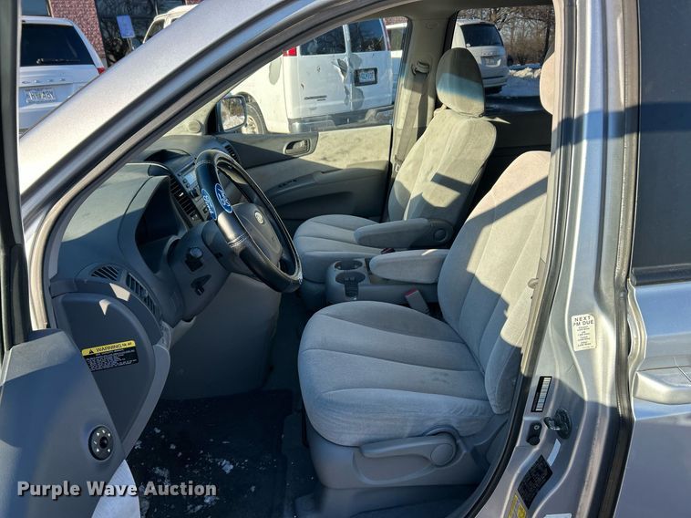 image for item NJ9740 2007 Kia Sedona LX van