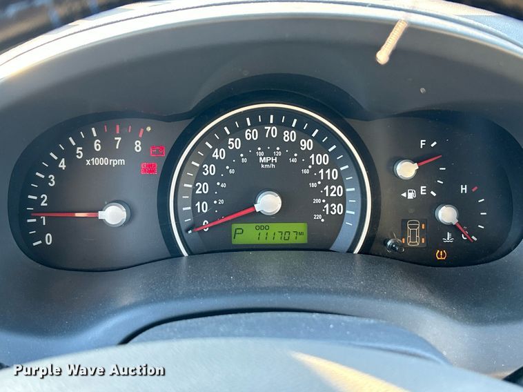 image for item NJ9740 2007 Kia Sedona LX van