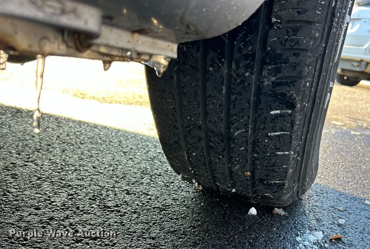 image for item NJ9740 2007 Kia Sedona LX van