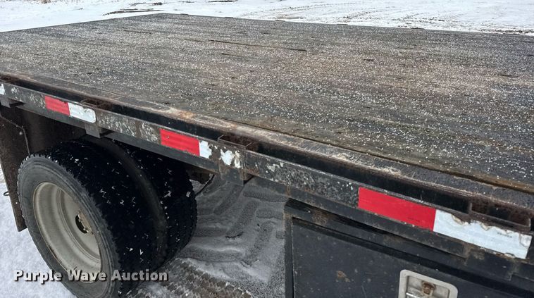 image for item OG9757 2014 Ford  F550 Super Duty XL flatbed truck