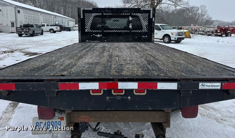 image for item OG9757 2014 Ford  F550 Super Duty XL flatbed truck
