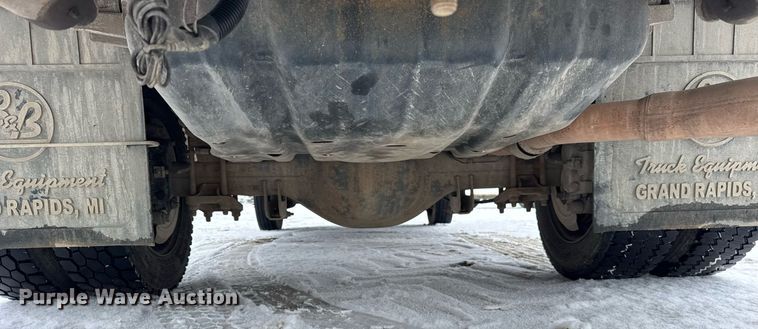 image for item OG9757 2014 Ford  F550 Super Duty XL flatbed truck