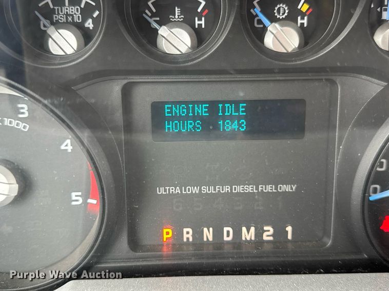 image for item OG9757 2014 Ford  F550 Super Duty XL flatbed truck