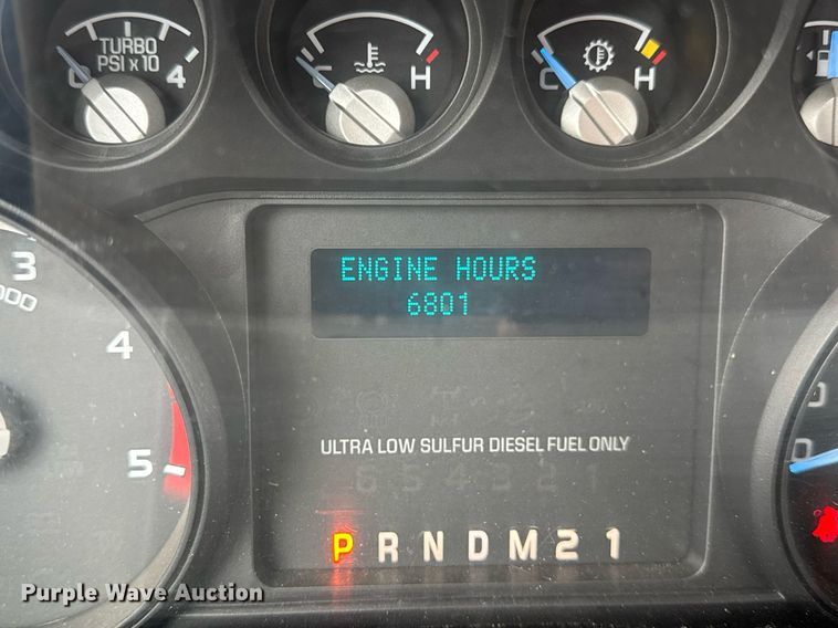 image for item OG9757 2014 Ford  F550 Super Duty XL flatbed truck