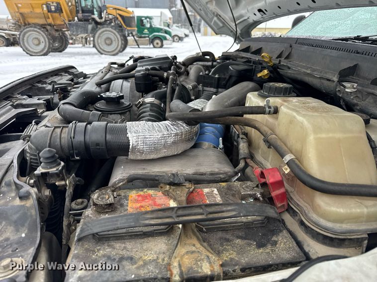 image for item OG9757 2014 Ford  F550 Super Duty XL flatbed truck