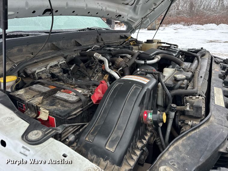 image for item OG9757 2014 Ford  F550 Super Duty XL flatbed truck