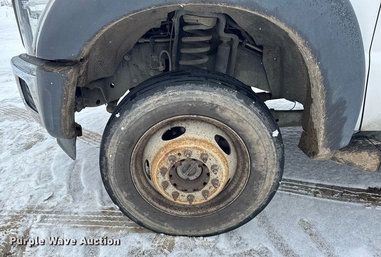 image for item OG9757 2014 Ford  F550 Super Duty XL flatbed truck