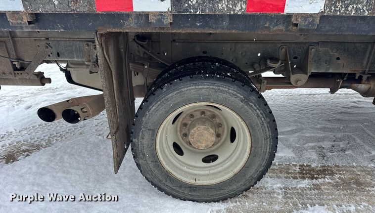 image for item OG9757 2014 Ford  F550 Super Duty XL flatbed truck