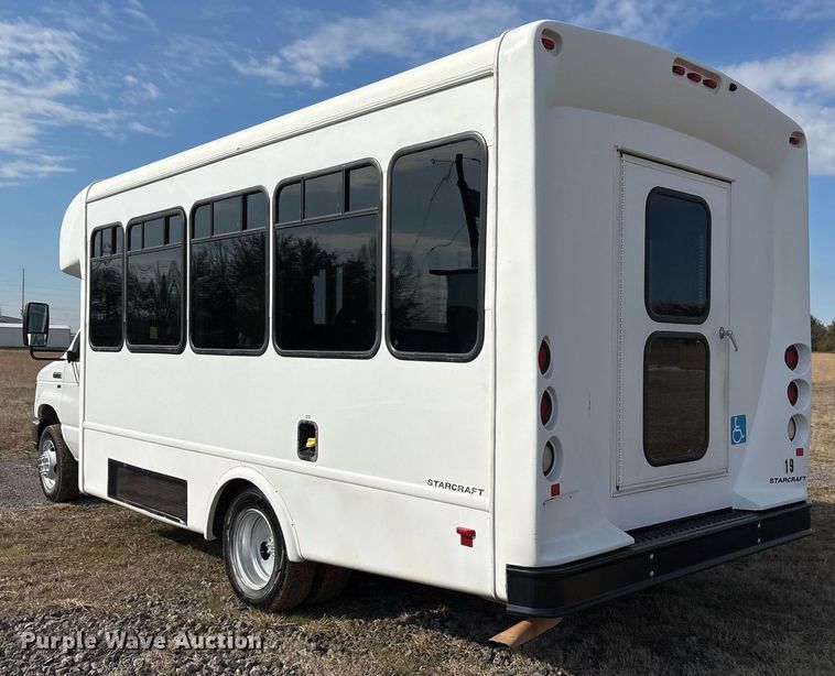 image for item OK9512 2019 Ford E350 shuttle bus