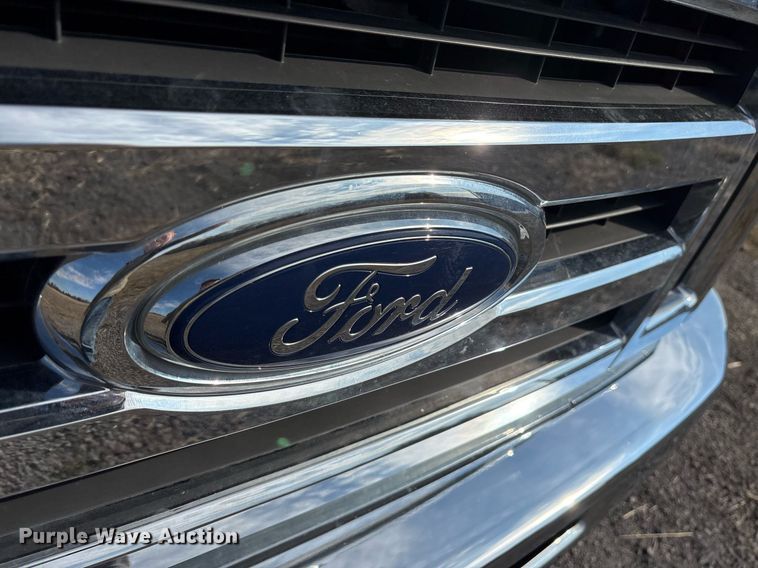 image for item OK9512 2019 Ford E350 shuttle bus