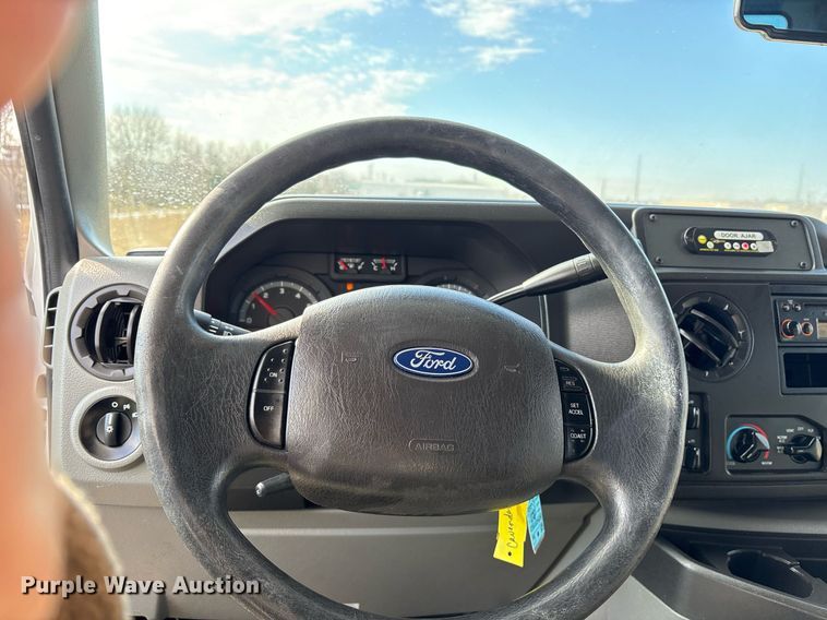 image for item OK9512 2019 Ford E350 shuttle bus