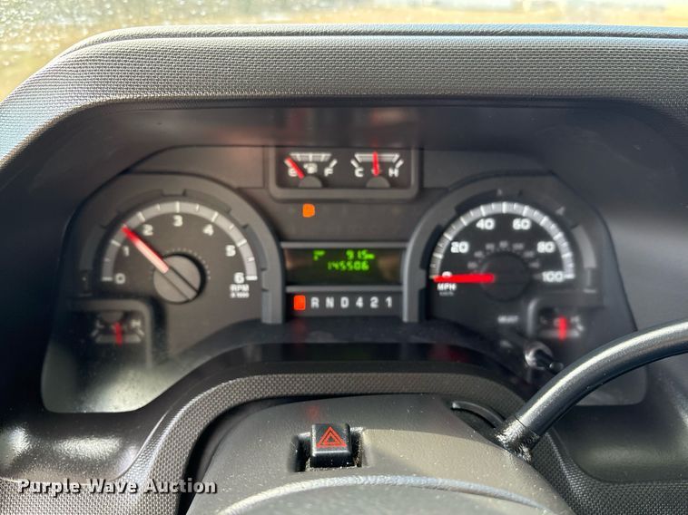 image for item OK9512 2019 Ford E350 shuttle bus