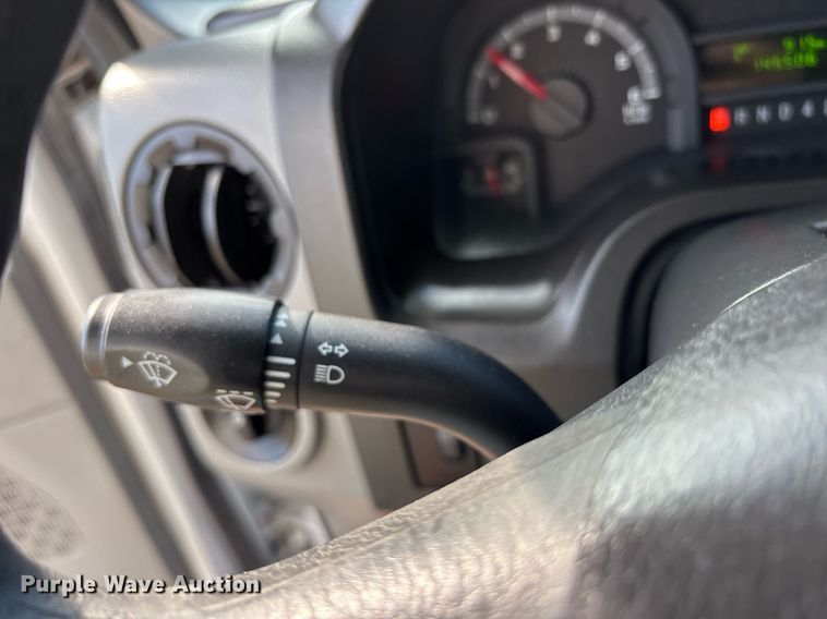 image for item OK9512 2019 Ford E350 shuttle bus